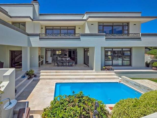 5 Bedroom House in West Beach