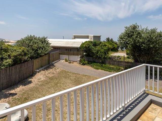 5 Bedroom House in West Beach