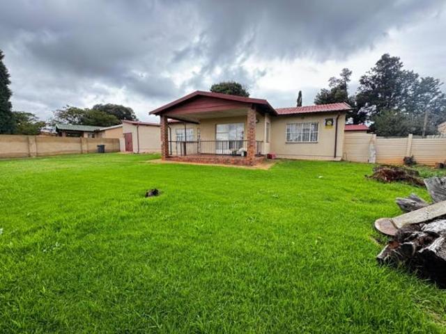5 Bedroom House in Westonaria