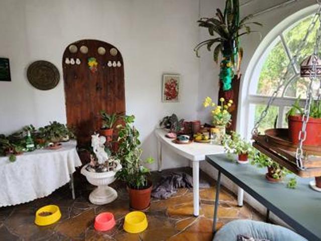 5 Bedroom House in Westbank