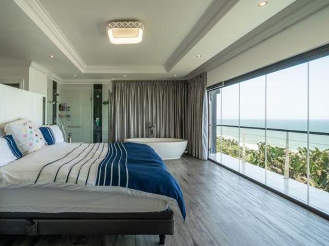 5 Bedroom House in Westbrook