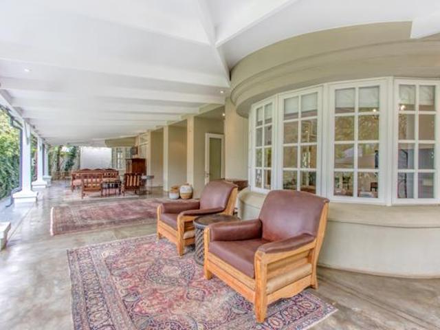 5 Bedroom House in Westcliff