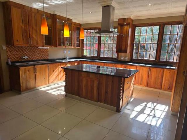 5 Bedroom House in Westdene