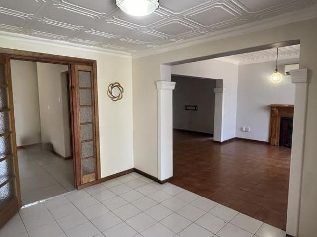 5 Bedroom House in Westdene