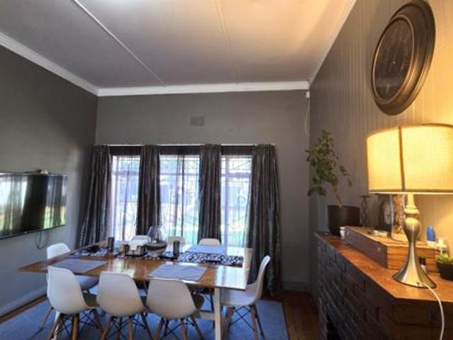 5 Bedroom House in Westdene