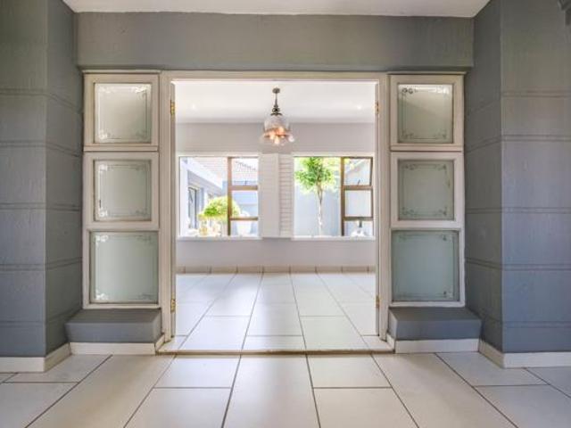 5 Bedroom House in Westlake Country & Safari Estate
