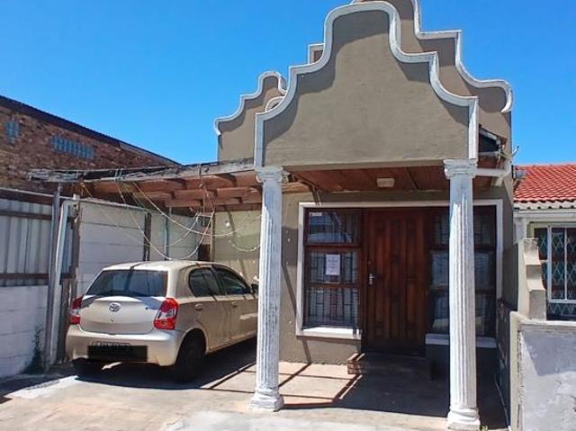 5 Bedroom House in Westridge