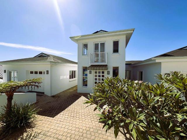 5 Bedroom House in Whale Rock
