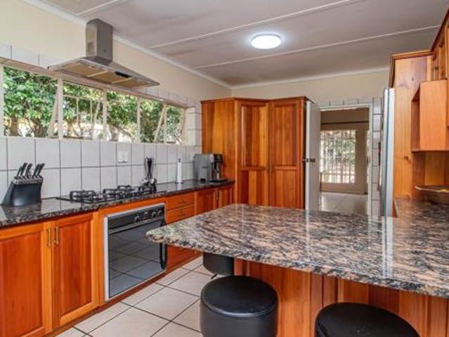 5 Bedroom House in White River AH