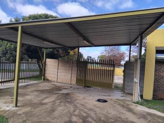 5 Bedroom House in Witbank Central