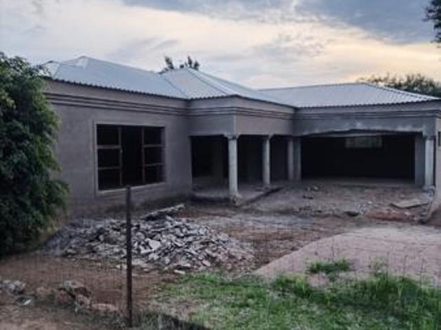 5 Bedroom House in Witbank Central