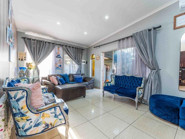 5 Bedroom House in Witpoortjie