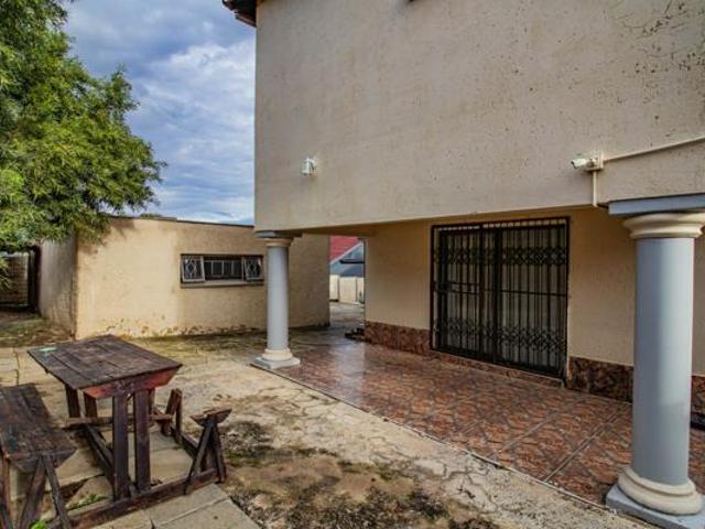 5 Bedroom House in Witpoortjie