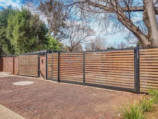 5 Bedroom House in Wierda Park