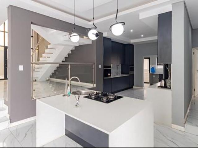 5 Bedroom House in Wildtuin Park
