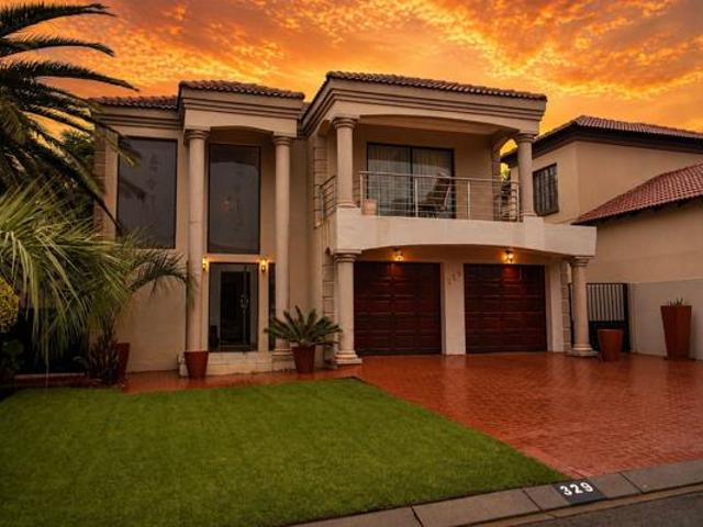 5 Bedroom House in Willowbrook