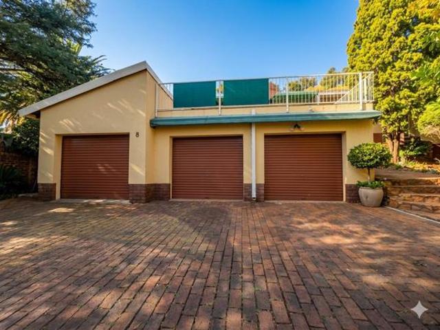 5 Bedroom House in Wilro Park