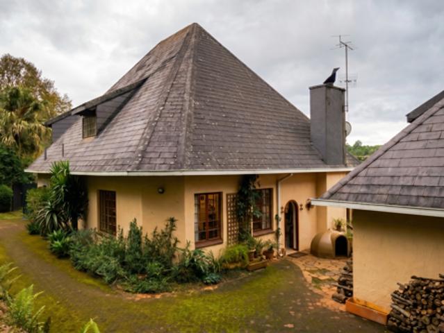 5 Bedroom House in Winterskloof