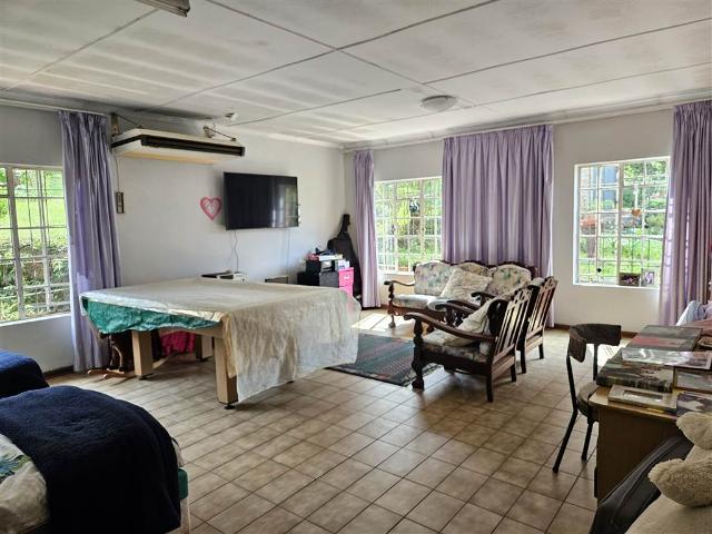 5 Bedroom House in Winterskloof