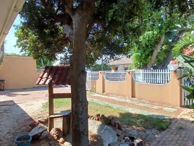 5 Bedroom House in Townsend Estate