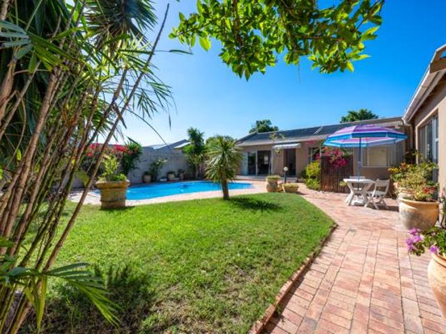 5 Bedroom House in Table View