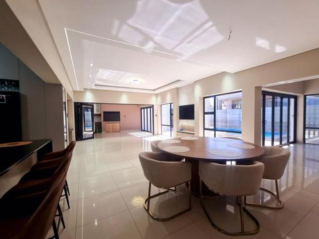5 Bedroom House in Tafelzicht