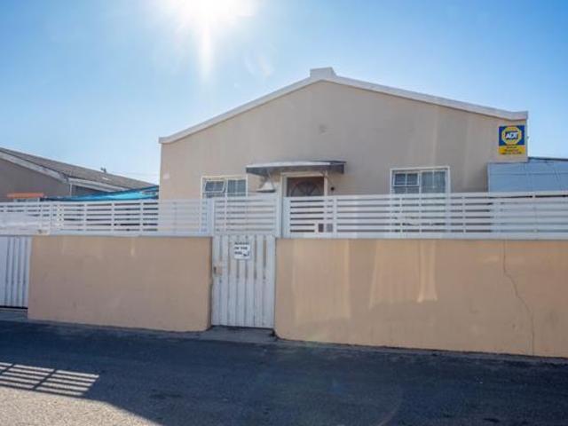 5 Bedroom House in Tafelsig