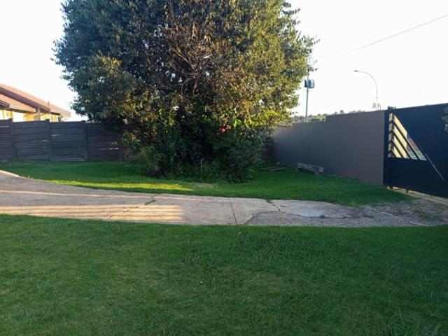 5 Bedroom House in Tasbet Park