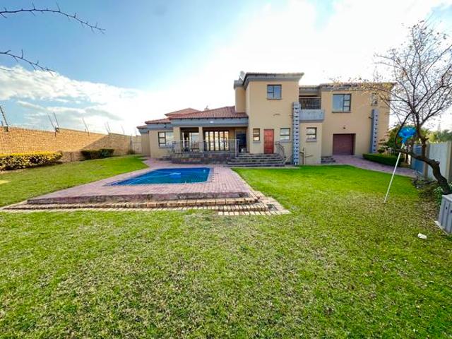 5 Bedroom House in Thatchfield