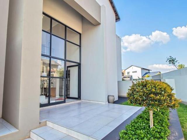 5 Bedroom House in The Hills Estate