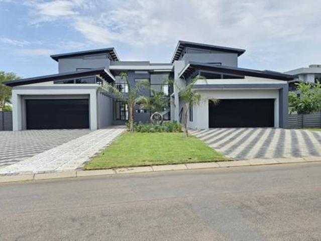 5 Bedroom House in The Island Estates