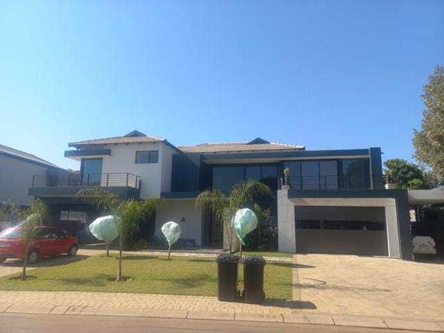 5 Bedroom House in The Island Estates