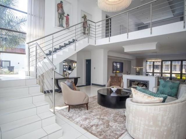 5 Bedroom House in The Island Estates