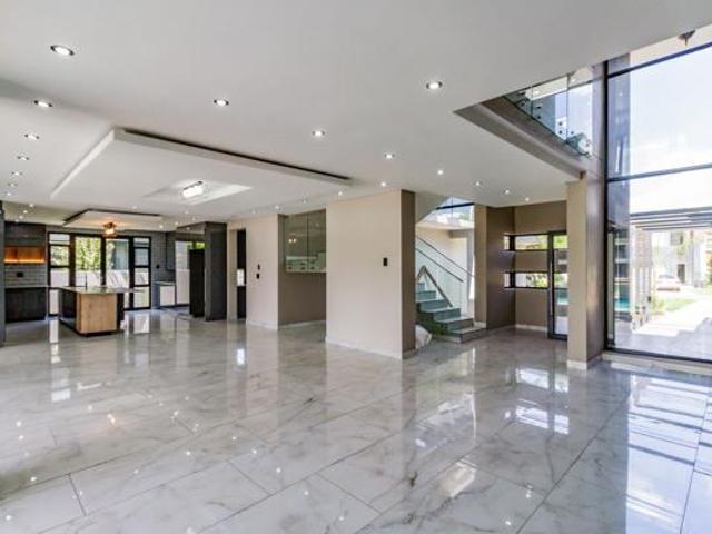 5 Bedroom House in The Islands Estate
