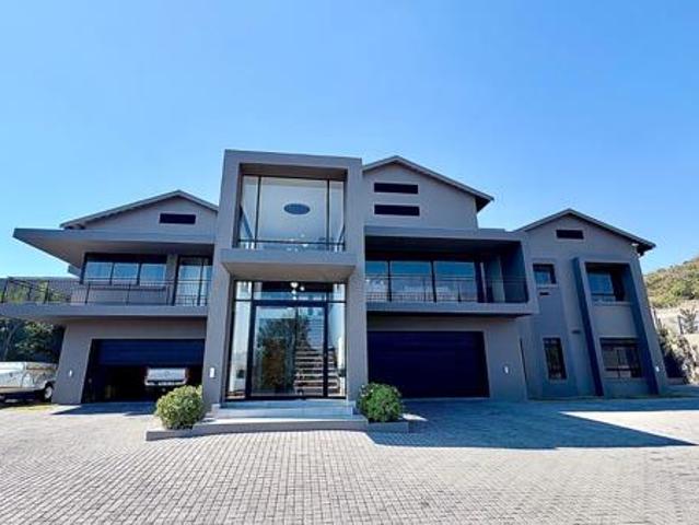 5 Bedroom House in The Rest Nature Estate