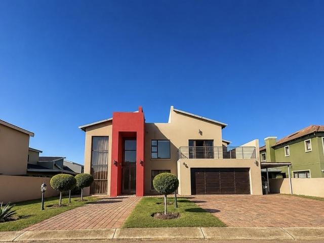 5 Bedroom House in Theresapark
