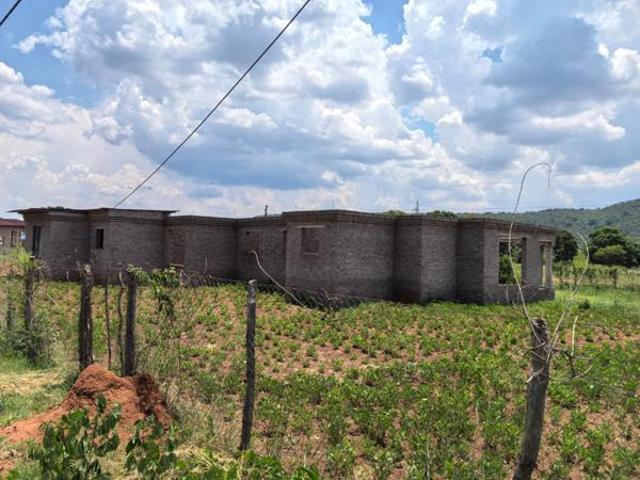 5 Bedroom House in Thohoyandou