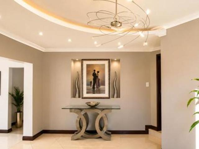 5 Bedroom House in Three Rivers East
