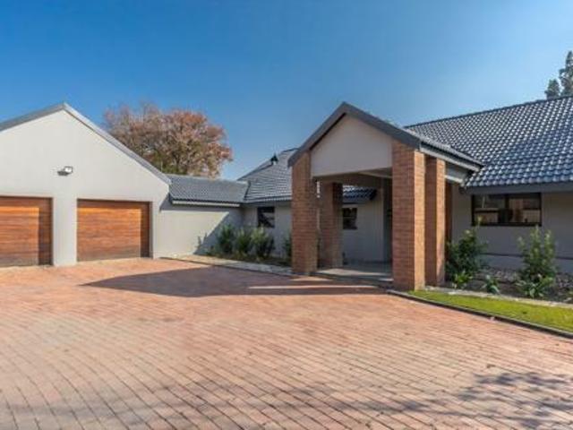 5 Bedroom House in Three Rivers