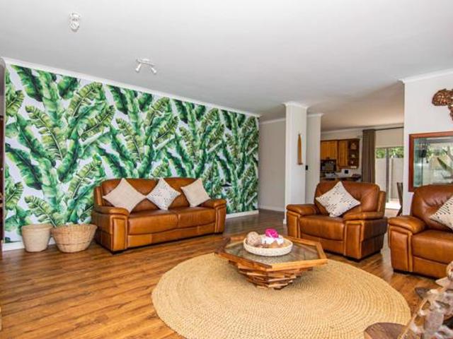 5 Bedroom House in Umdloti