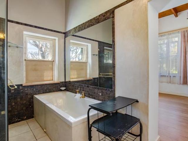 5 Bedroom House in Uitsig