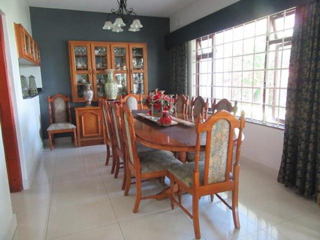 5 Bedroom House in Uvongo Beach