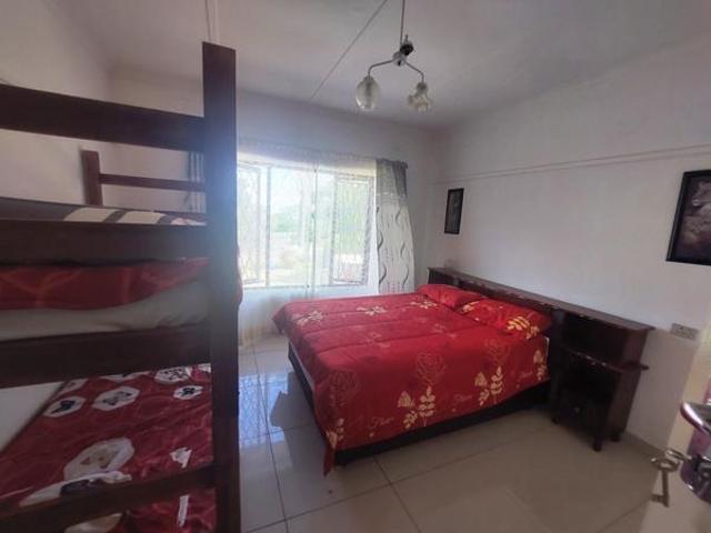 5 Bedroom House in Uvongo Beach