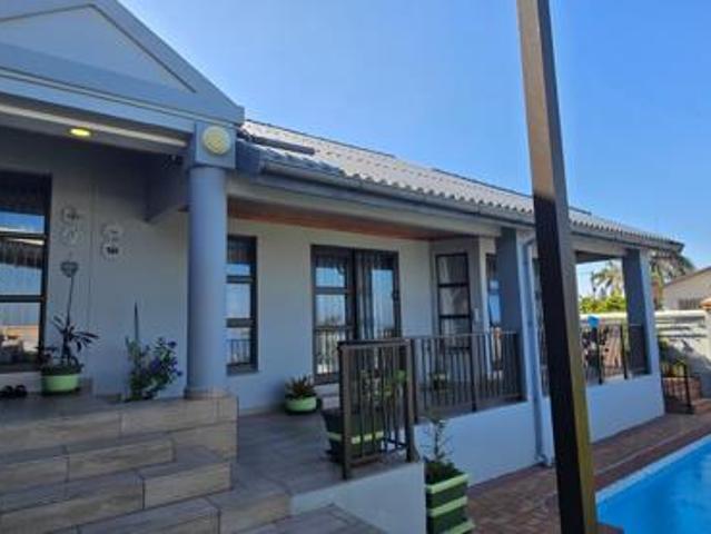 5 Bedroom House in Uvongo Beach