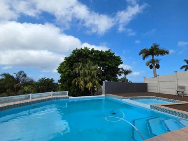 5 Bedroom House in Uvongo