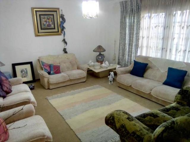5 Bedroom House in Uvongo