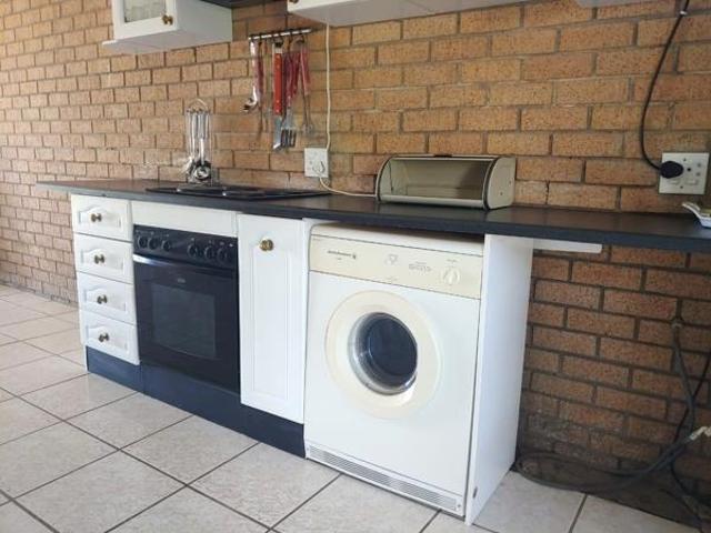 5 Bedroom House in Vaal Marina
