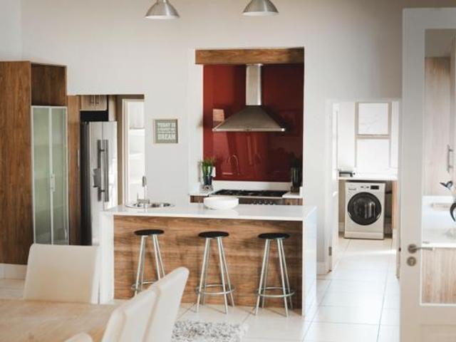 5 Bedroom House in Vaal Marina