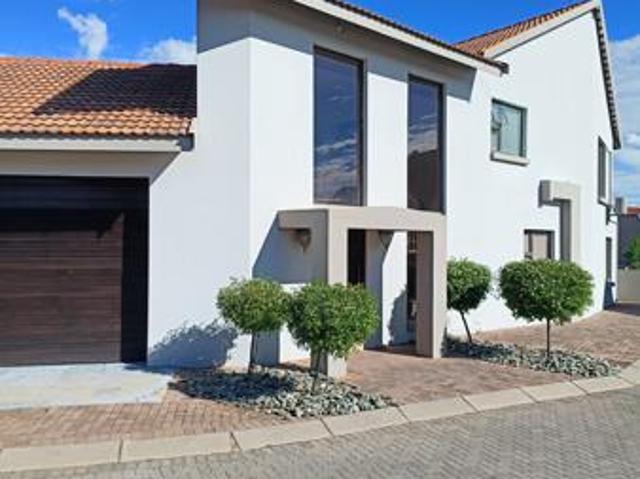 5 Bedroom House in Vaal Marina