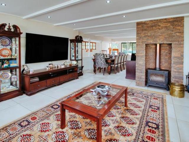 5 Bedroom House in Vaalview